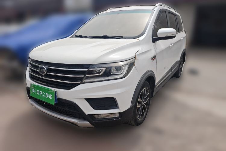 Used SWM X3 2017 1.6L Manual Fashion Model