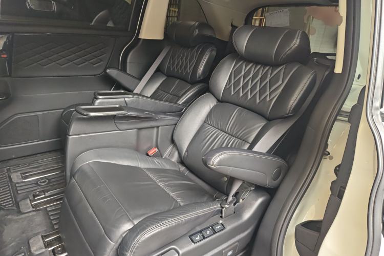 Used Honda Elysion 2019 2.0L Hybrid Luxury Edition Left Rear Seat