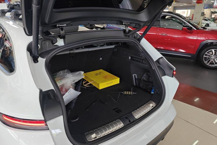 Used Nio ET5T 2024 75kWh Touring Trunk