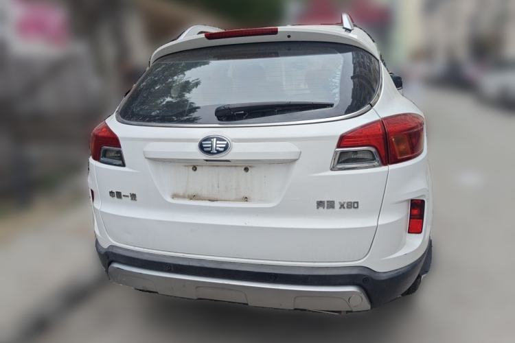 Used Bestune X80 2013 2.0L automatic comfort version
