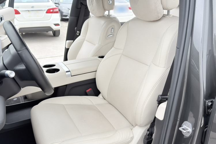 Used Li Auto L9 2022 Max model Interior 2