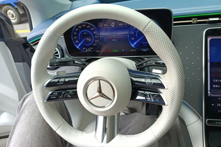 Used Mercedes-Benz EQE 2022 350 First Edition Special Version