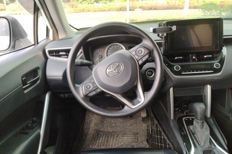 Used Toyota FRONTLANDER 2022 2.0L CVT Leading Edition