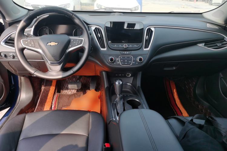 Used Chevrolet Malibu XL 2019 535T CVT RuiLian Edition Center Console