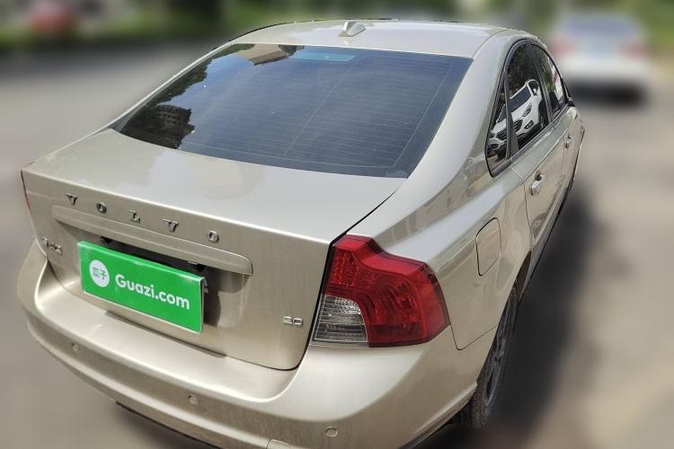 Used Volvo S40 2011 2.0L Automatic ZhiShang Edition
