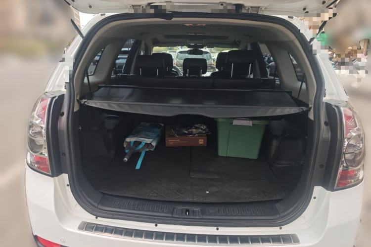 Used Chevrolet Captiva 2012 2.4L 4x4 Flagship Edition 7 Seats Trunk