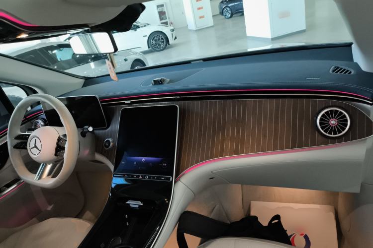 Used Mercedes-Benz EQE SUV 2023 350 4MATIC Pioneer Edition