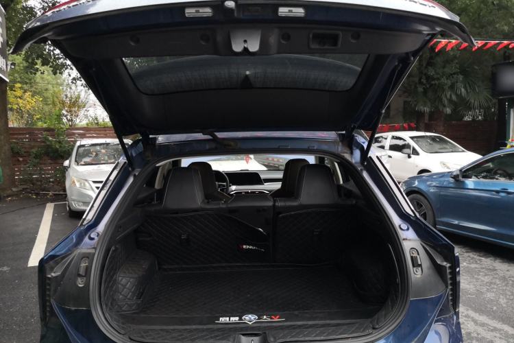 Used Venucia V 2021 260T Idol Edition