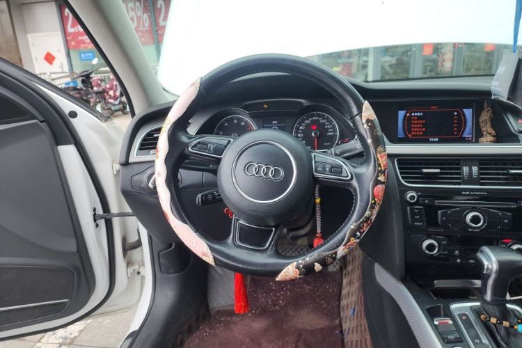 Used Audi A4L 2016 35 TFSI Collector's Edition Automatic Standard Model
