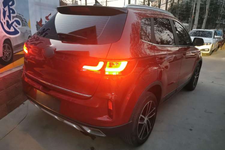 Used Bestune X40 2018 Internet Celebrity Edition 1.6L Automatic Luxury Version