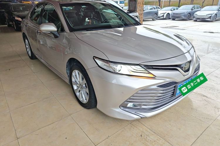 Used Toyota Camry 2019 2.0G Luxury Edition China VI Standard