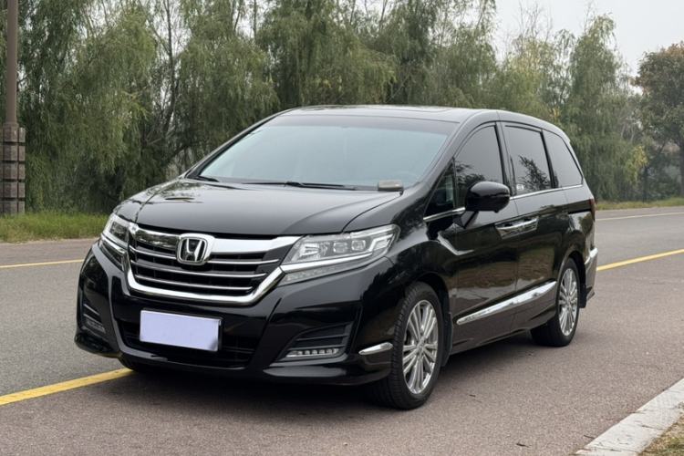 Used Honda Elysion 2016 2.4L Comfort Edition

