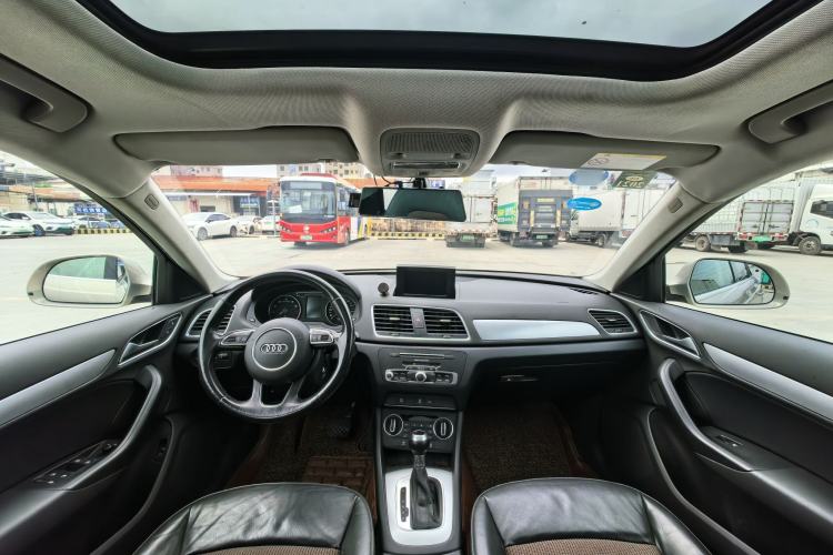 Used Audi Q3 2017 35 TFSI Fashion Model Interior 3