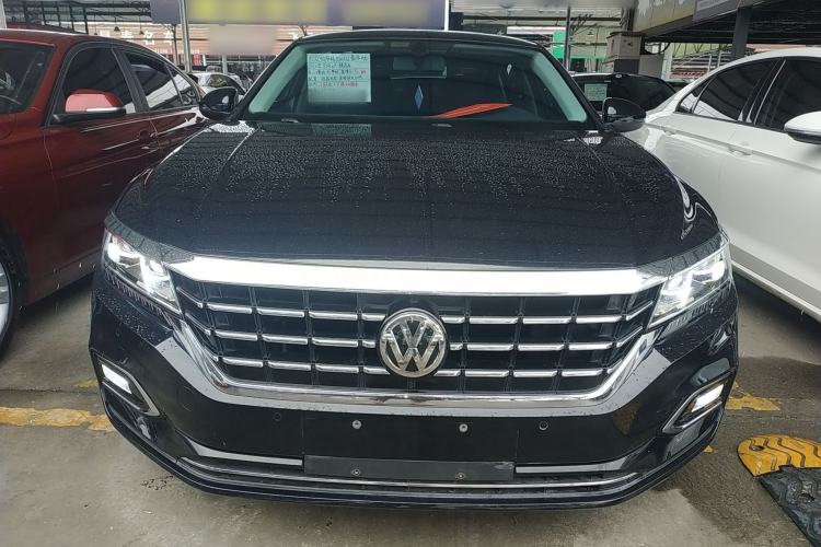 Used Volkswagen Passat 2020 330TSI Luxury Edition China VI
