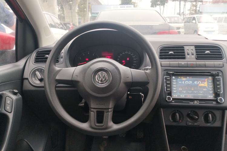 Used Volkswagen Polo 2013 1.4L Manual Fashion Edition
