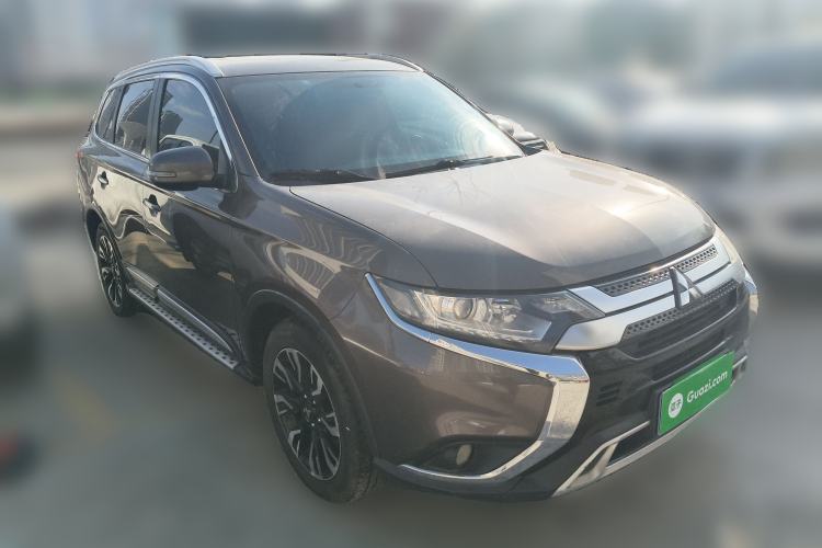 Used Mitsubishi Outlander 2019 2.0L Two-Wheel Drive Comfort Edition 5 Seats China V Standard
