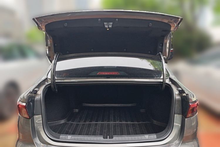 Used Geely Auto Emgrand 2022 4th Generation 1.5L CVT Luxury Model Trunk