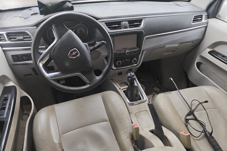 Used Jinbei New Hiace X30L 2016 1.5L Business Edition DLCG14 Center Console