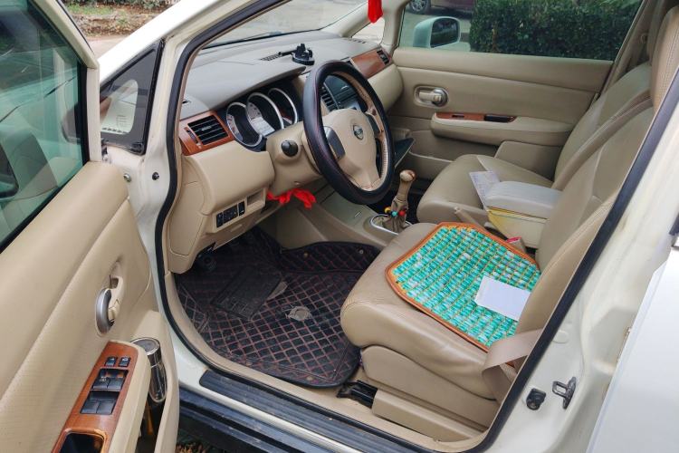 Used Nissan Tiida Sedan 2008 1.6L Manual Smart Version Driver Seat