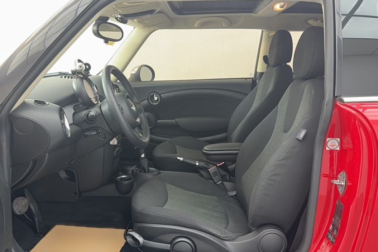 Used MINI MINI 2013 1.6L ONE Limited Edition Third Version