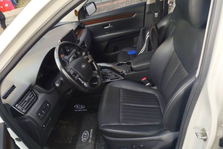 Used Kia KX7 2017 2.4L Automatic 2WD GLS 5-Seater