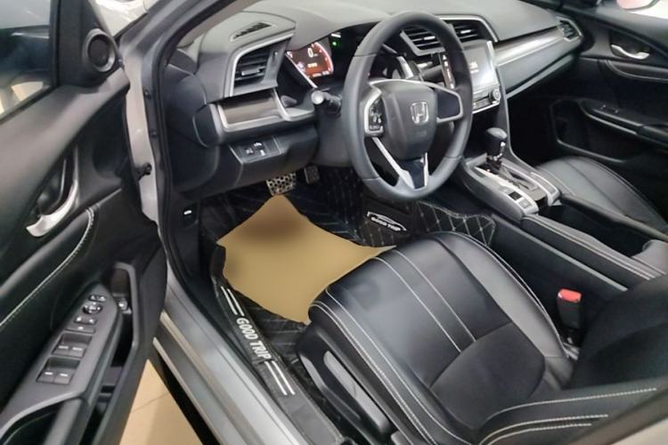 Used Honda Civic 2019 220TURBO CVT Dynamic Edition China VI Emission Standard