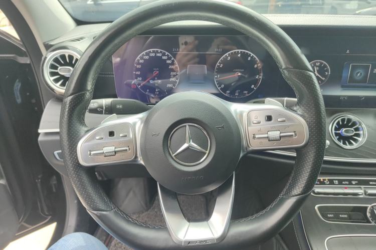 Used Mercedes-Benz E-Class 2019 Restyled E 300 L Sporty and Stylish Edition Steering Wheel