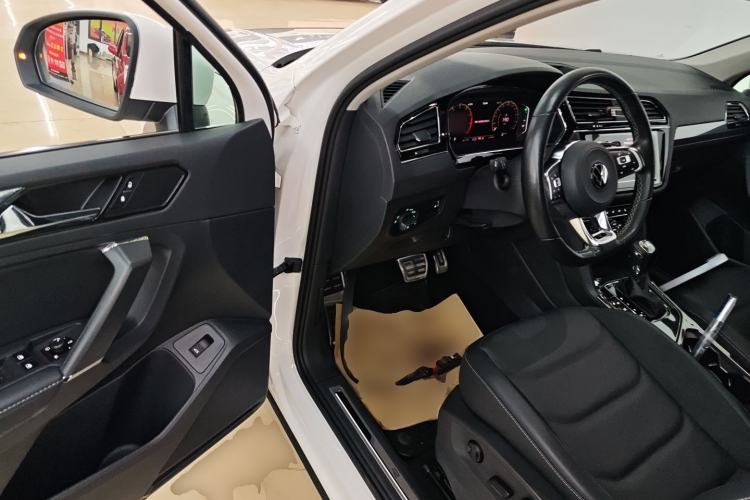 Used Volkswagen Tiguan L 2021 330TSI Automatic Two-Wheel Drive R-Line Enhanced Edition