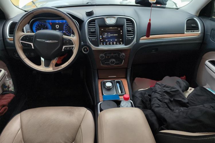 Used Chrysler 300C 2016 3.0L Supreme Edition
