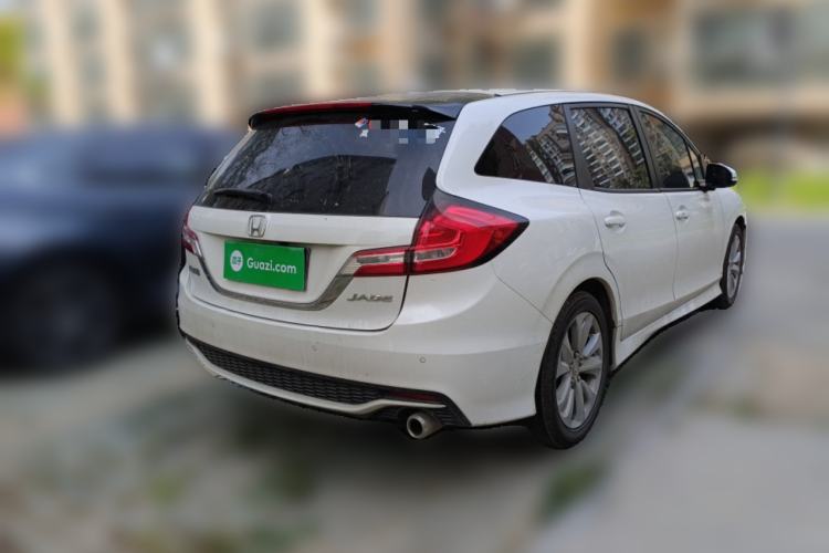 Used Honda Jade 2017 1.8L automatic Comfort version 5 seats
