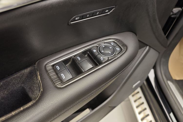 Used Cadillac XT5 2018 25T Luxury Model
