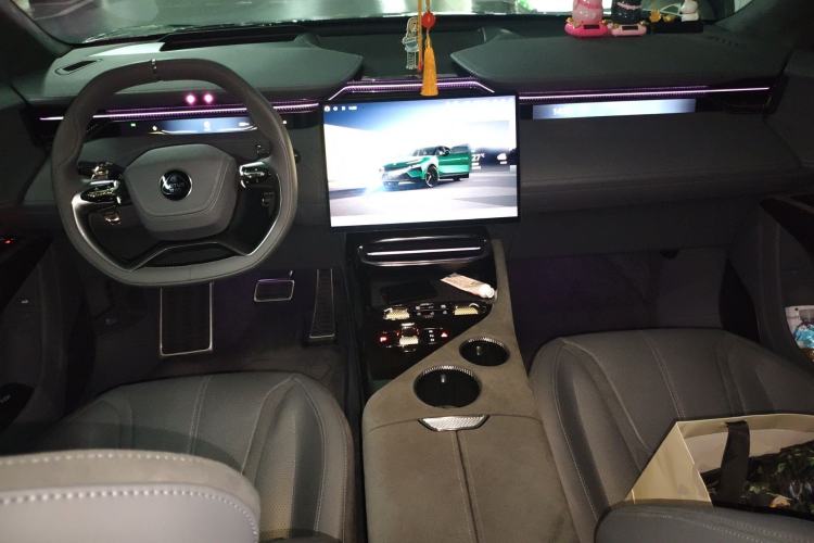 Used Lotus ELETRE 2024 ELETRE L+ Center Console