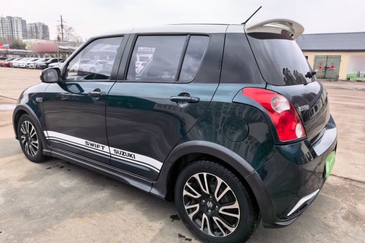 Used Suzuki Swift 2016 1.5L Automatic Fashionable Coolplay Edition Exterior 5