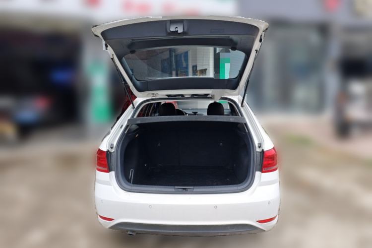 Used Volkswagen Gran Lavida 2017 180TSI DSG Comfort Edition Trunk