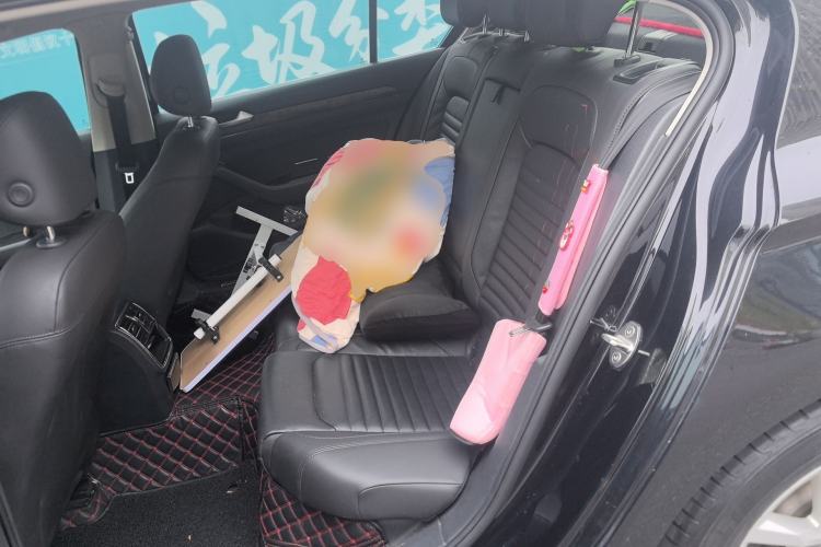 Used Volkswagen Magotan 2018 280TSI DSG Enjoyment Model Left Rear Seat