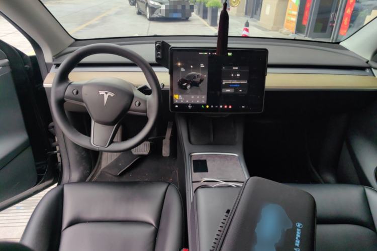 Used Tesla Model Y 2022 Revised Version Rear-Wheel Drive Center Console