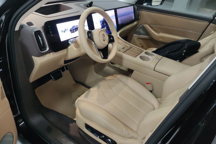 Used Hima AITO M8 2025 Extended-Range Ultra Version 53.4 kWh 6-Seater Edition
