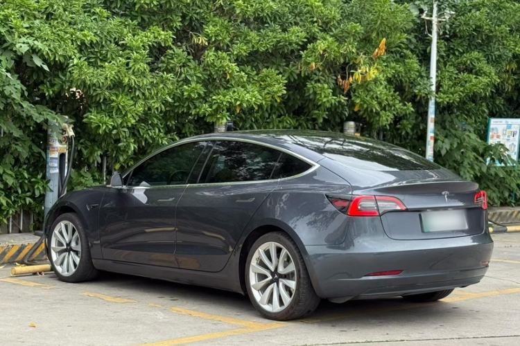 Used Tesla Model 3 2019 Standard Range Rear-Drive Upgraded Version Exterior 4