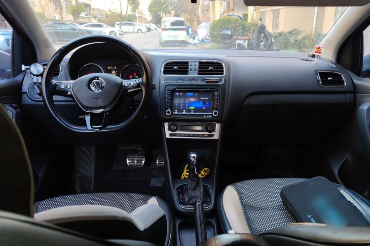 Used Volkswagen Polo 2014 1.6L Cross Polo Automatic