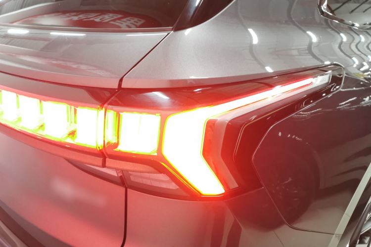 Used Lynk & Co 09 EM-P 2023 2.0TD EM-P Long-Range Version PM Six-Seater