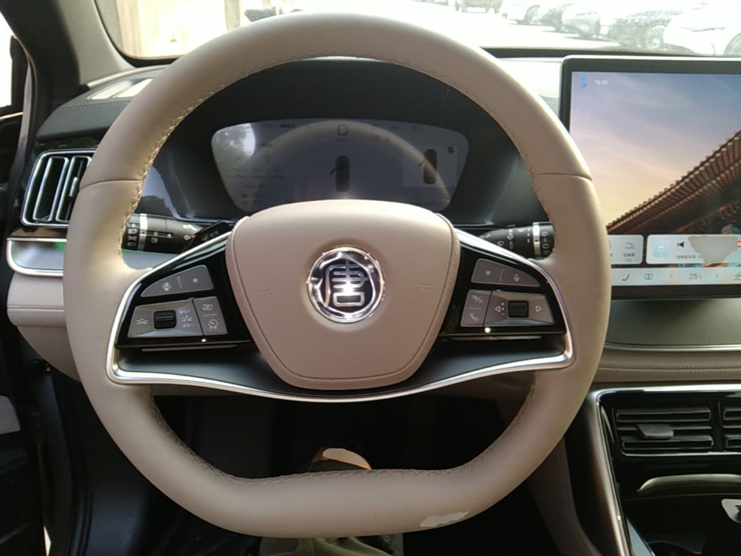 BYD Tang New Energy 2025 Intelligent Driving Version DM-i 115KM Flagship Edition — снимка 13