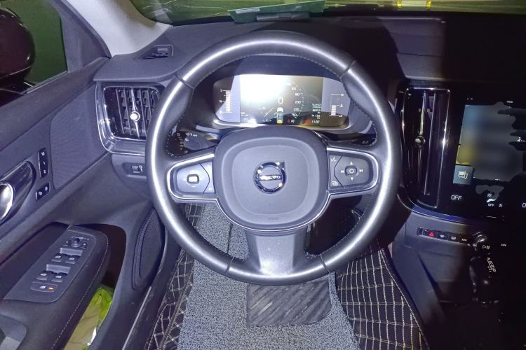 Used Volvo S60 2020 T4 Zhiyi Luxury Edition