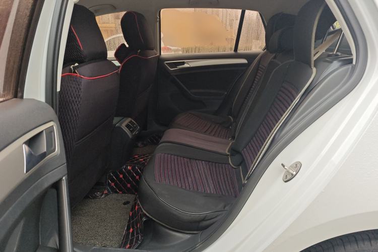 Used Volkswagen Golf 2018 1.6L Automatic Fashion Model