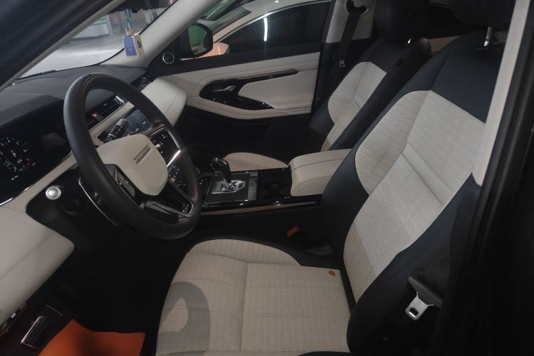 Used Land Rover Range Evoque 2022 Aurora L 249 PS R-Dynamic Luxury Edition Left Front Seat