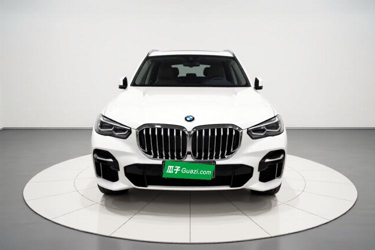 Used BMW X5 2022 Restyled xDrive 30Li M Sport Package Front