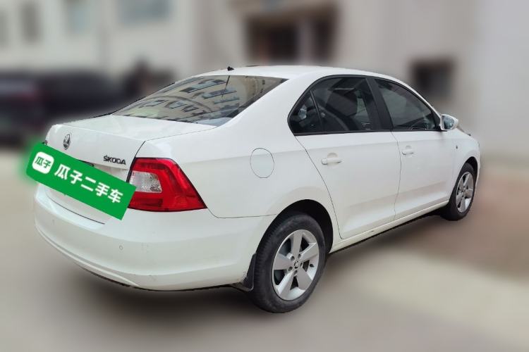 Used Skoda Rapid 2013 1.6L Manual Smart Selection Model