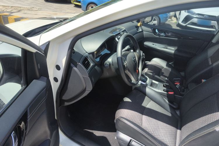 Used Nissan Tiida 2016 1.6L CVT Smart Drive Edition Driver Seat