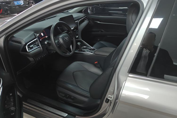 Used Toyota Camry 2021 2.5G Luxury Edition Left Front Seat