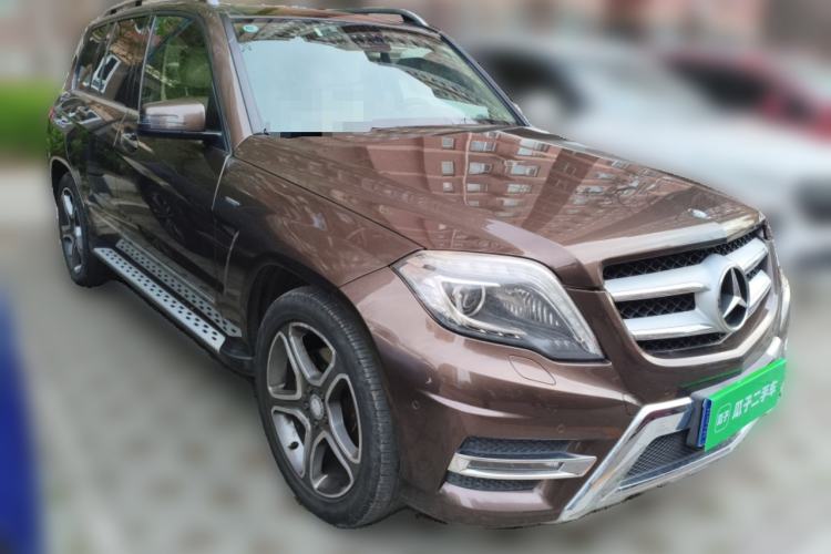 Used Mercedes-Benz GLK-Class 2015 GLK 300 4MATIC Fashion Edition Ultimate Version Front Right 45 Deg