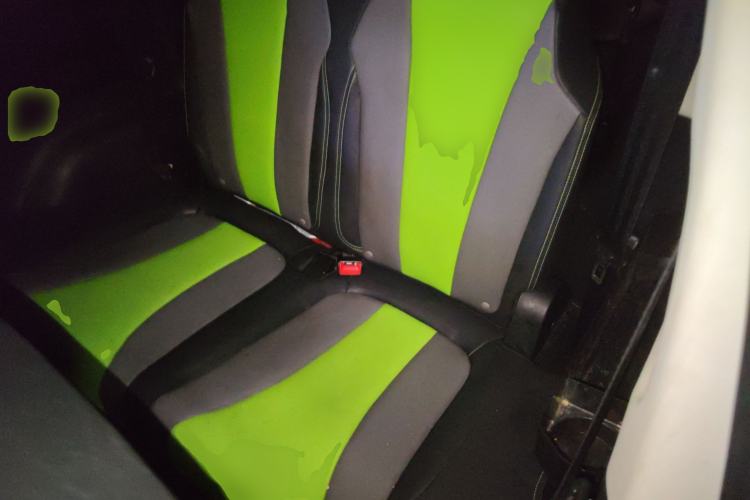 Used Roewe Clever 2021 302 km New Four-Seater Super-Efficient Version Left Rear Seat